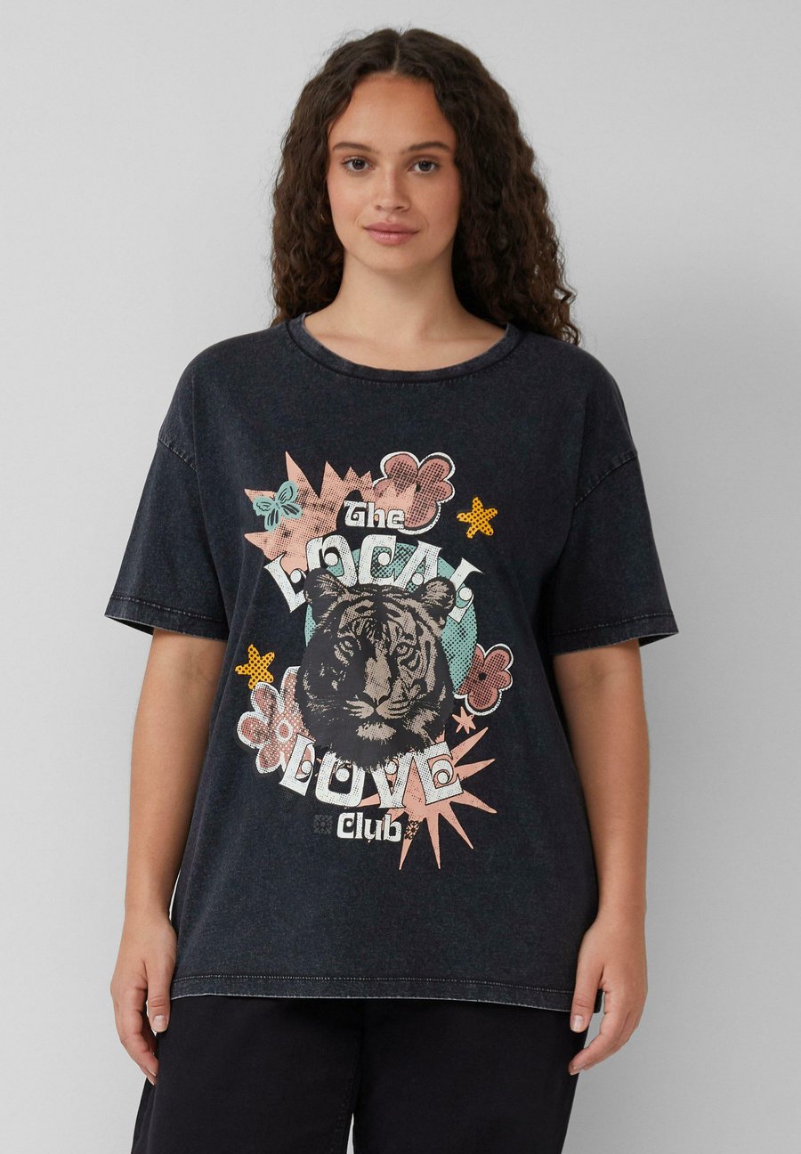 Футболка QS GEWASCHENES , Schwarz/Dark Grey, Серый, Футболка QS GEWASCHENES , Schwarz/Dark Grey
Футболка QS GEWASCHENES , Schwarz/Dark Grey, Серый, Футболка QS GEWASCHENES , Schwarz/Dark Grey