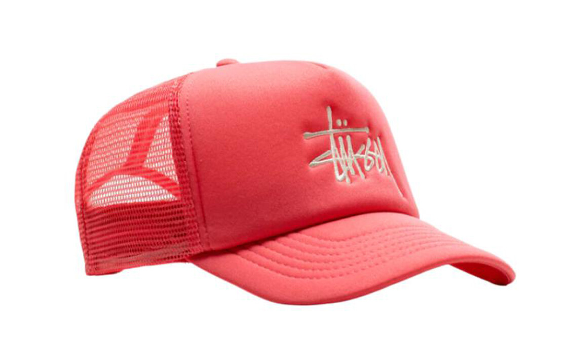 Женская фуражка Stussy 
Женская фуражка Stussy