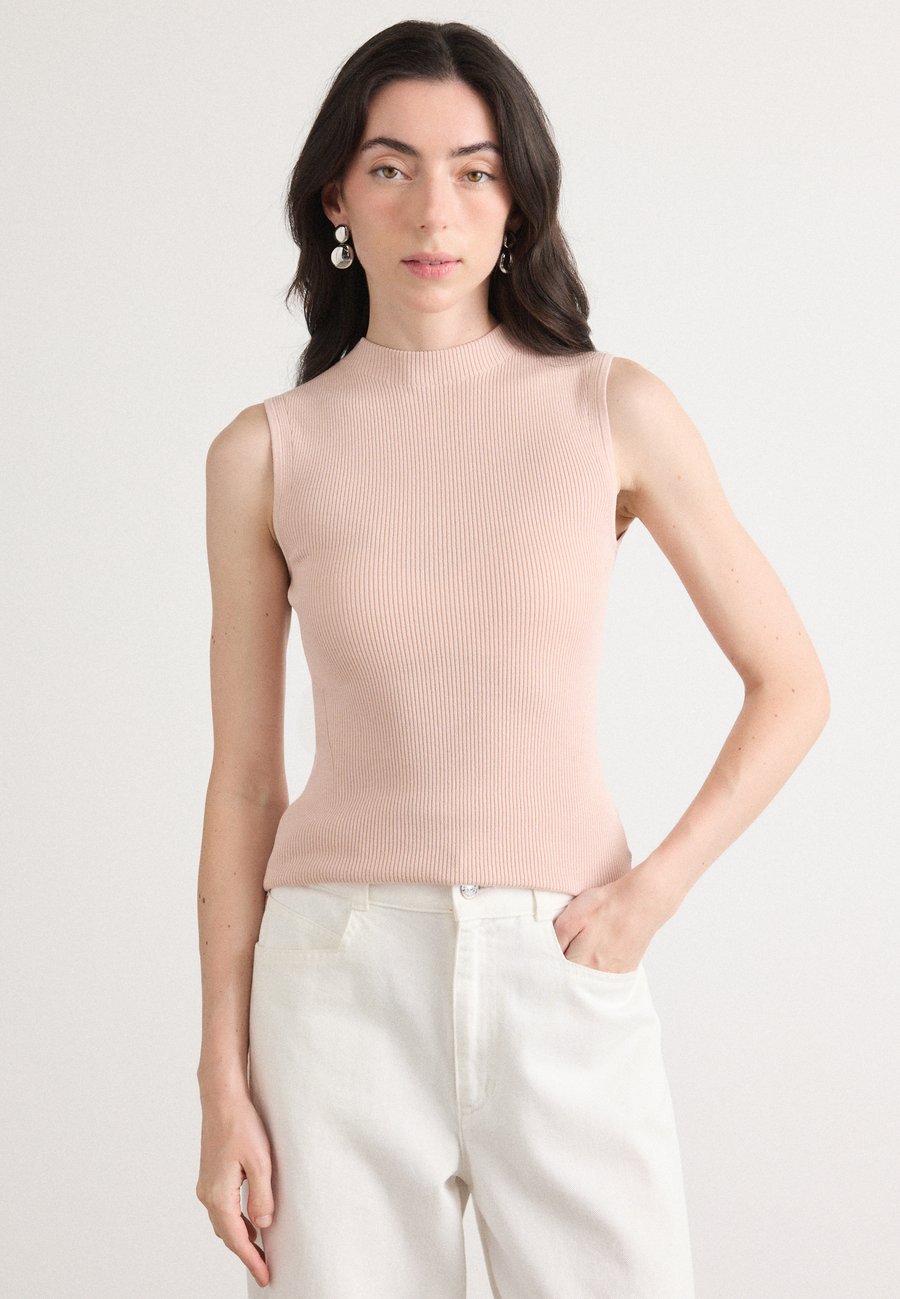 Топ BOSS FESKIES, Open Purple/Purple
Топ BOSS FESKIES, Open Purple/Purple