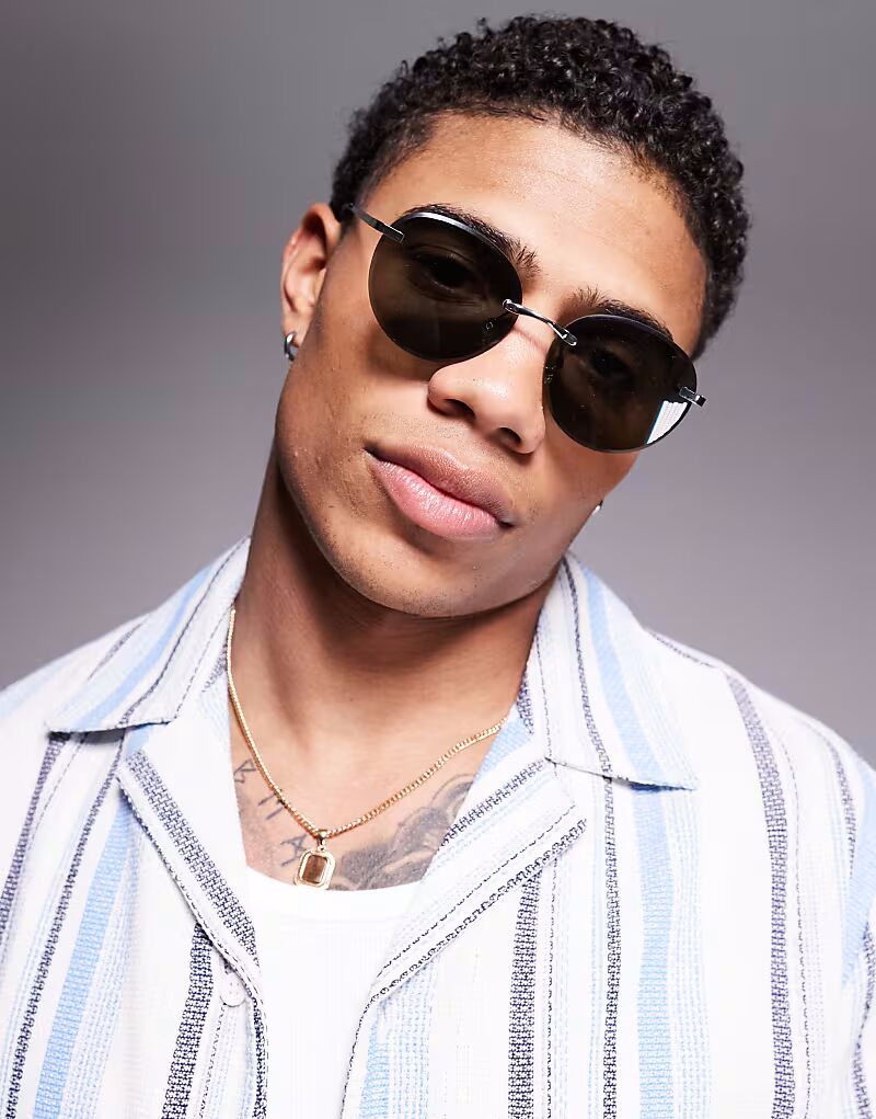 Солнцезащитные очки без оправы ASOS DESIGN Festival с зелеными тонированными линзами и серебристой металлической оправой
Солнцезащитные очки без оправы ASOS DESIGN Festival с зелеными тонированными линзами и серебристой металлической оправой