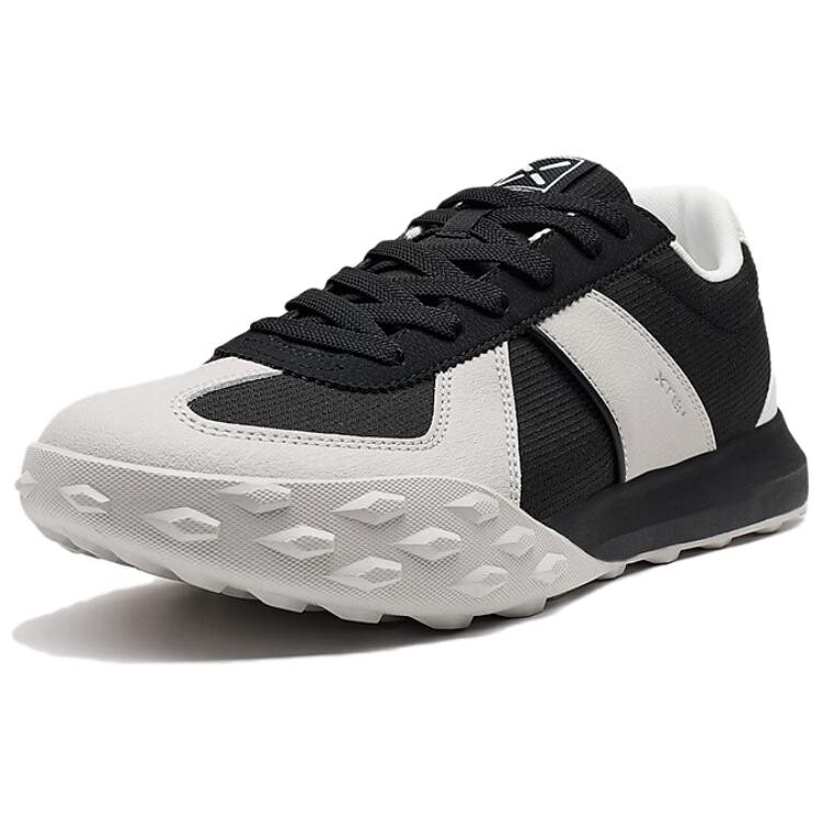 Кроссовки XTEP Lifestyle Shoes Men Low-top Core Black/Solid Gray/Flash Red, черный/красный
Кроссовки XTEP Lifestyle Shoes Men Low-top Core Black/Solid Gray/Flash Red, черный/красный