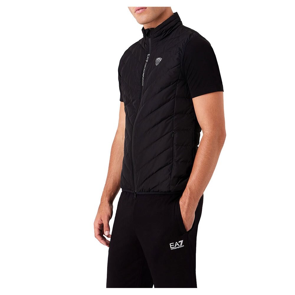 Жилет EA7 EMPORIO ARMANI 8NPQ02_PNE1Z Vest, черный
Жилет EA7 EMPORIO ARMANI 8NPQ02_PNE1Z Vest, черный