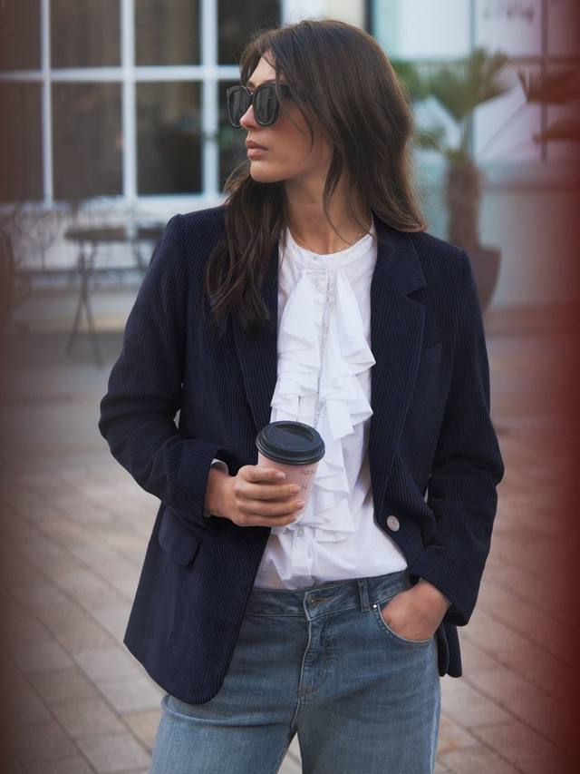 Блейзер из вельвета bryony NRBY, темно-синий
Блейзер из вельвета bryony NRBY, темно-синий