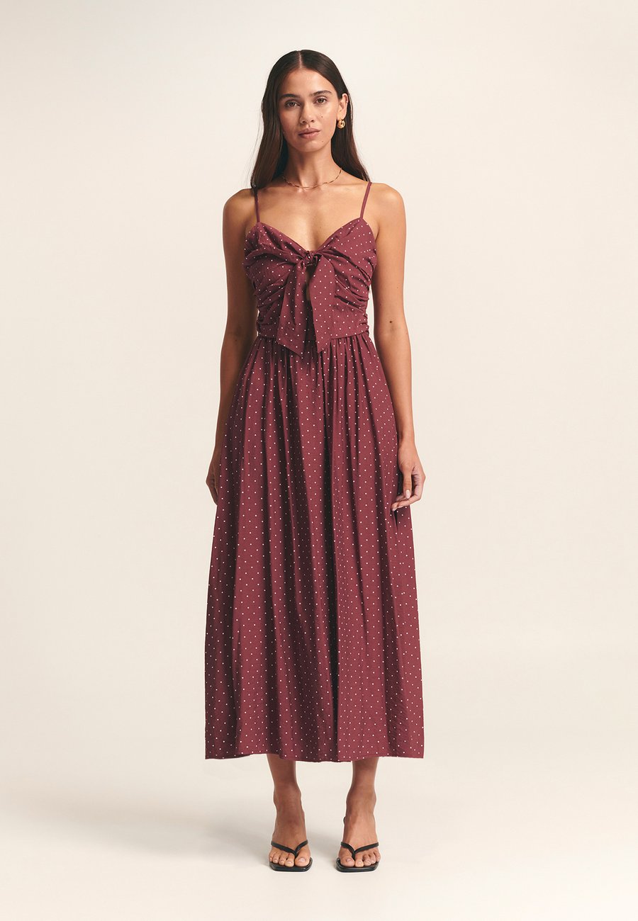 Платье ST MRLO BAYLEN, Crimson Spot/Red
Платье ST MRLO BAYLEN, Crimson Spot/Red