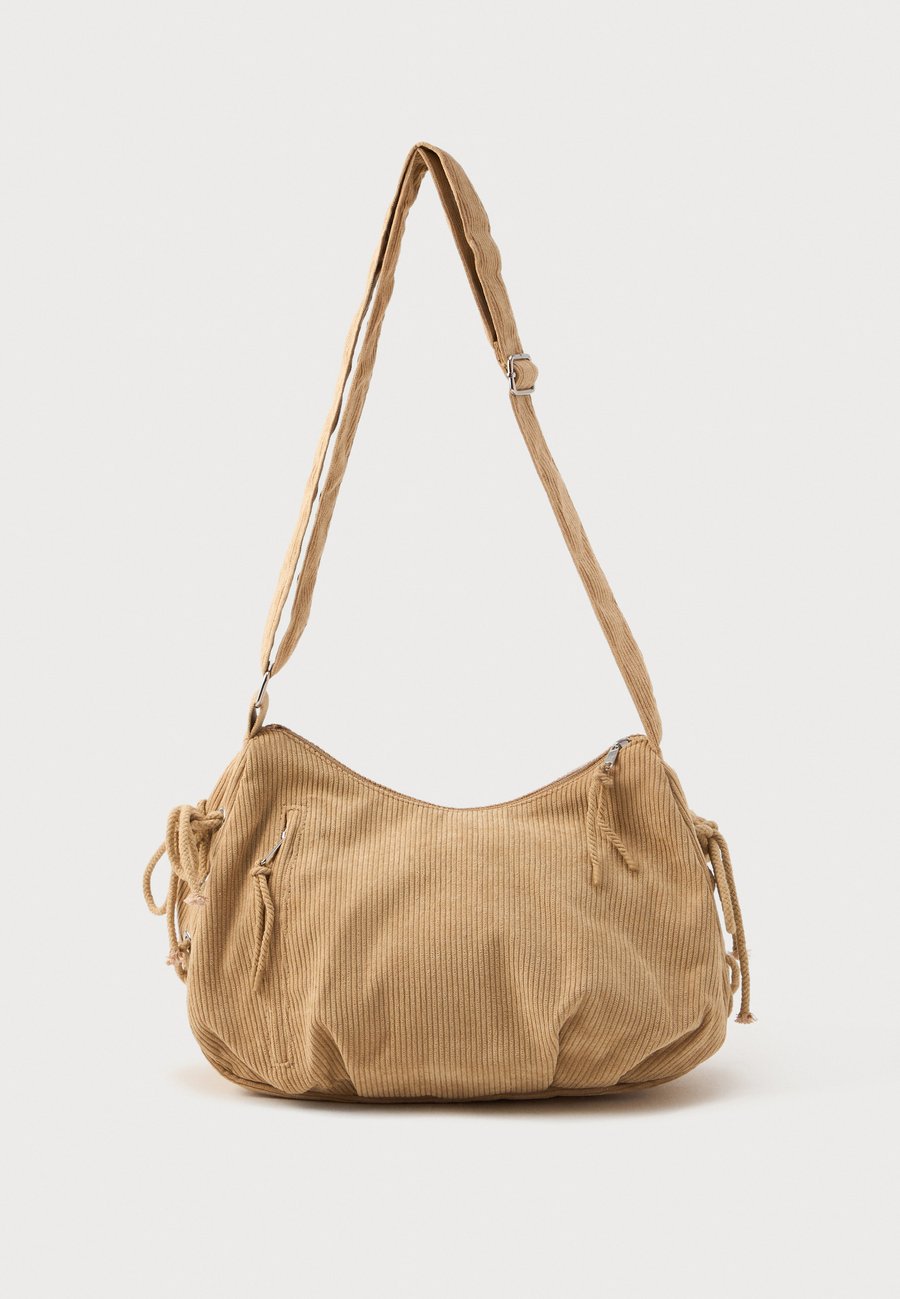 Сумка кросс-боди Even&Odd Cross body bag, Beige
Сумка кросс-боди Even&Odd Cross body bag, Beige