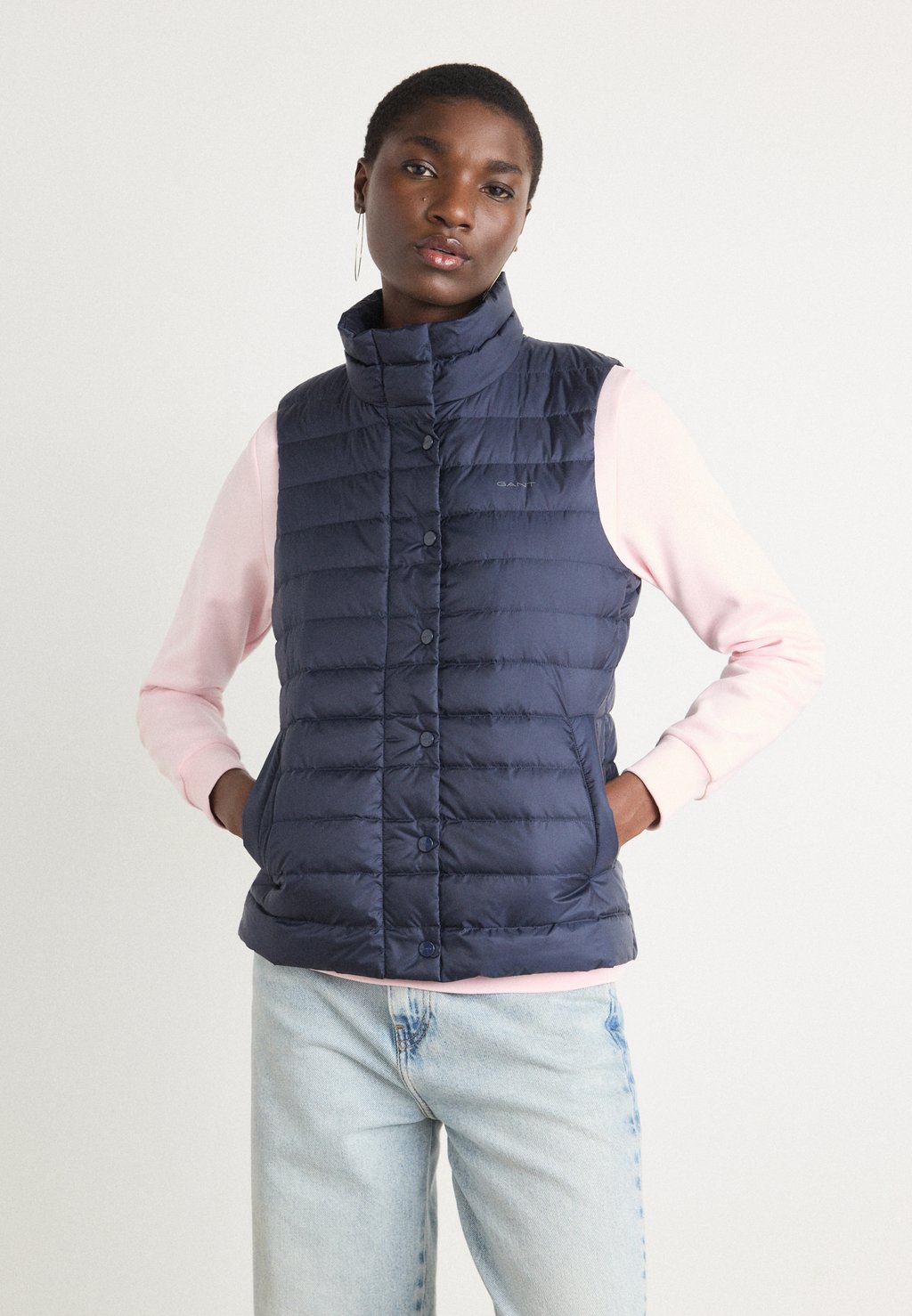 Жилет GANT, темно-синий 
Жилет GANT, темно-синий