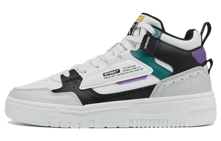 Кроссовки для скейтборда мужские, среднего размера, парусные, белый/светло-конопляные, серый/черный Xtep 
Кроссовки для скейтборда мужские, среднего размера, парусные, белый/светло-конопляные, серый/черный Xtep