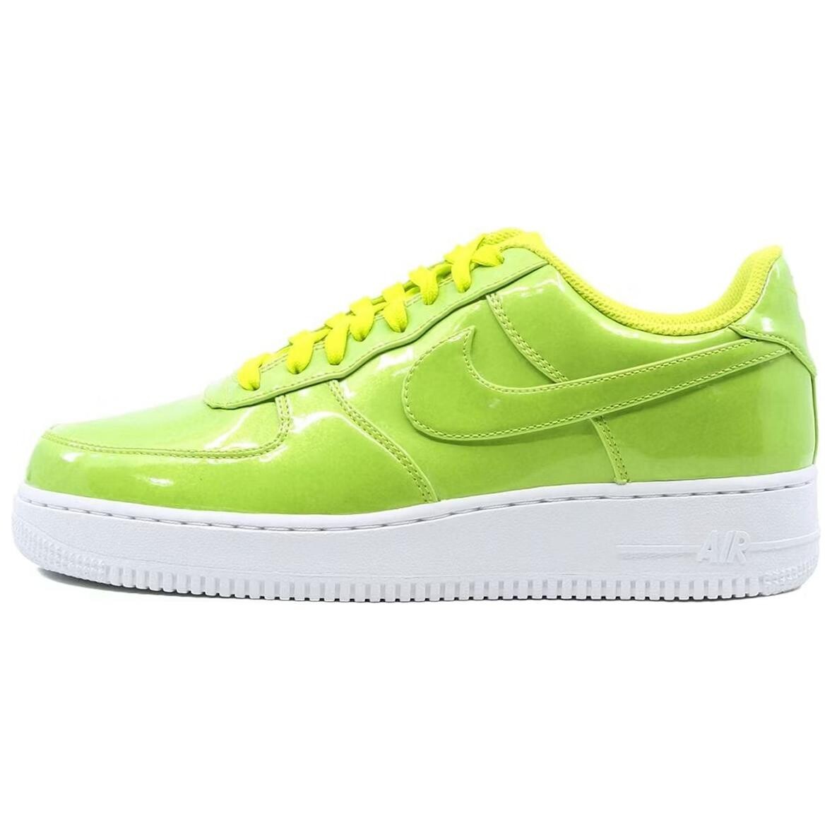 Кеды мужские, Военно - воздушные силы 1 Низкий '07 уровень 8 УФ Кибер Nike, желтый
Кеды мужские, Военно - воздушные силы 1 Низкий '07 уровень 8 УФ Кибер Nike, желтый