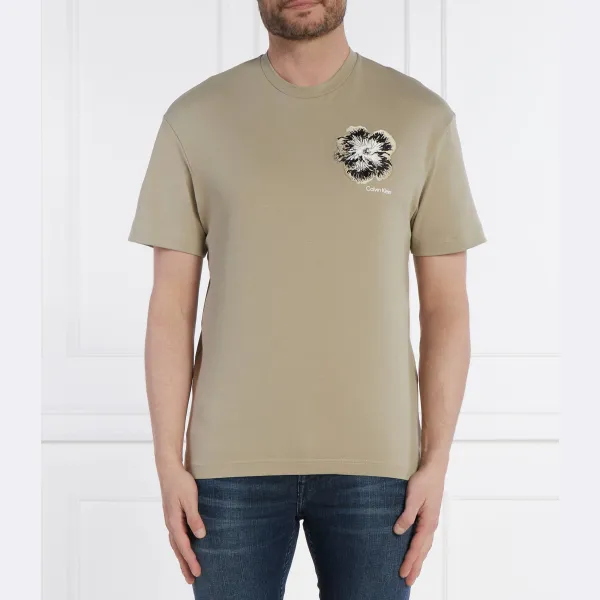 Удобная футболка Calvin Klein, бежевый
Удобная футболка Calvin Klein, бежевый