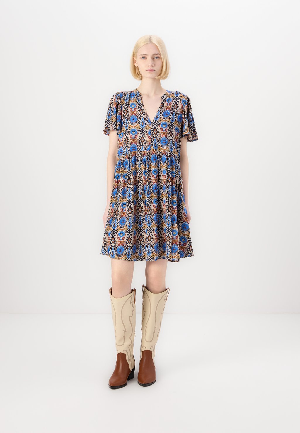 Повседневное платье JDYSTARR LIFE DRESS JDY, слоновая кость 
Повседневное платье JDYSTARR LIFE DRESS JDY, слоновая кость