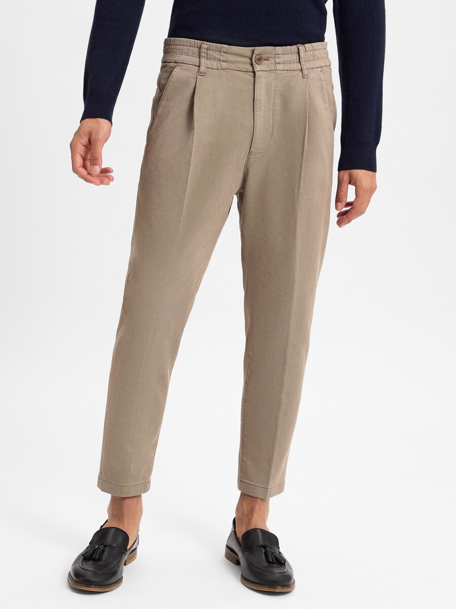 Узкие брюки со складками спереди DRYKORN Chasy, бежевый
Узкие брюки со складками спереди DRYKORN Chasy, бежевый
