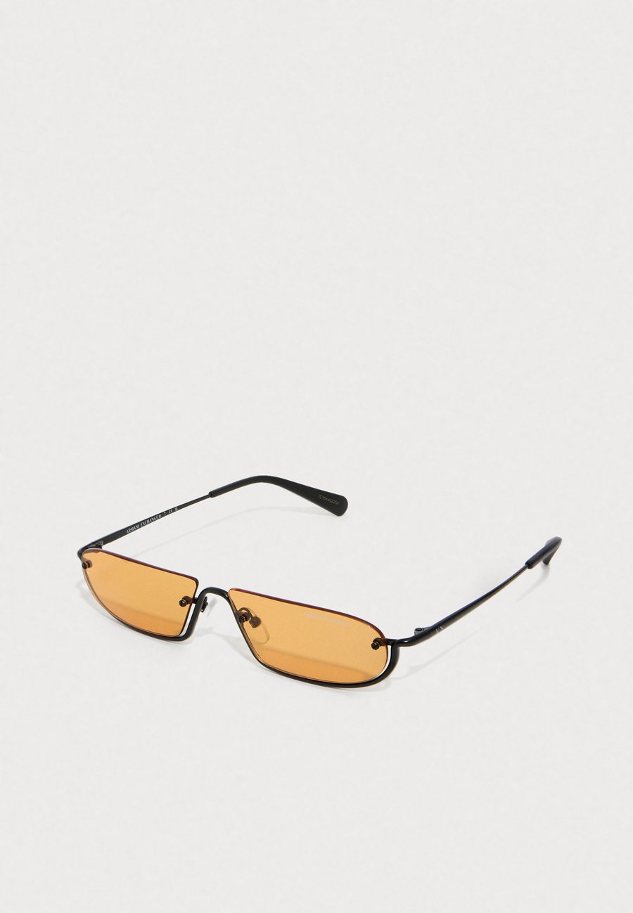Солнцезащитные очки Armani Exchange Sunglasses, Matte Black/Orange/Black
Солнцезащитные очки Armani Exchange Sunglasses, Matte Black/Orange/Black