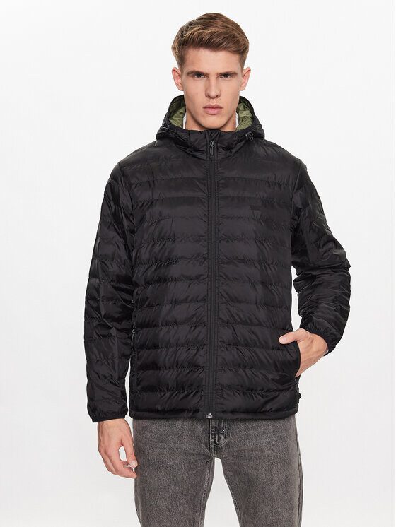 Пуховик стандартного кроя Levi's, черный
Пуховик стандартного кроя Levi's, черный