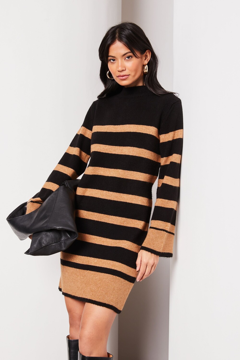 Полосатое трикотажное платье с длинными рукавами Lipsy, черный 
Полосатое трикотажное платье с длинными рукавами Lipsy, черный