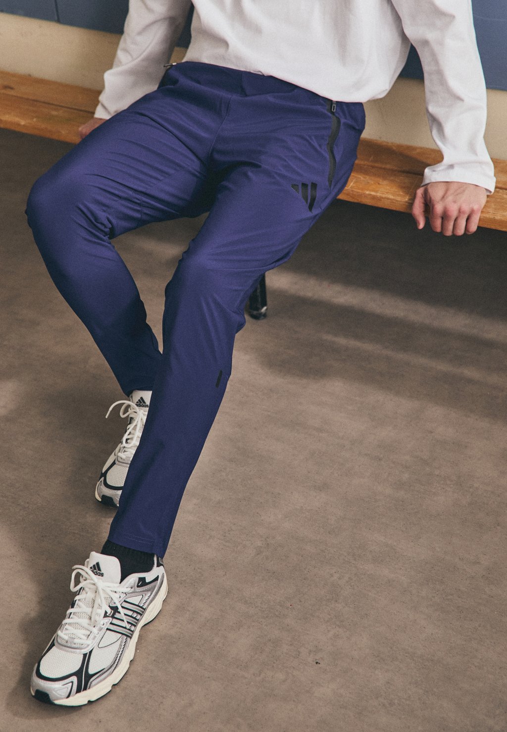 Спортивные брюки TIRO COMPETITION TRAVEL adidas Performance, темно-синий
Спортивные брюки TIRO COMPETITION TRAVEL adidas Performance, темно-синий