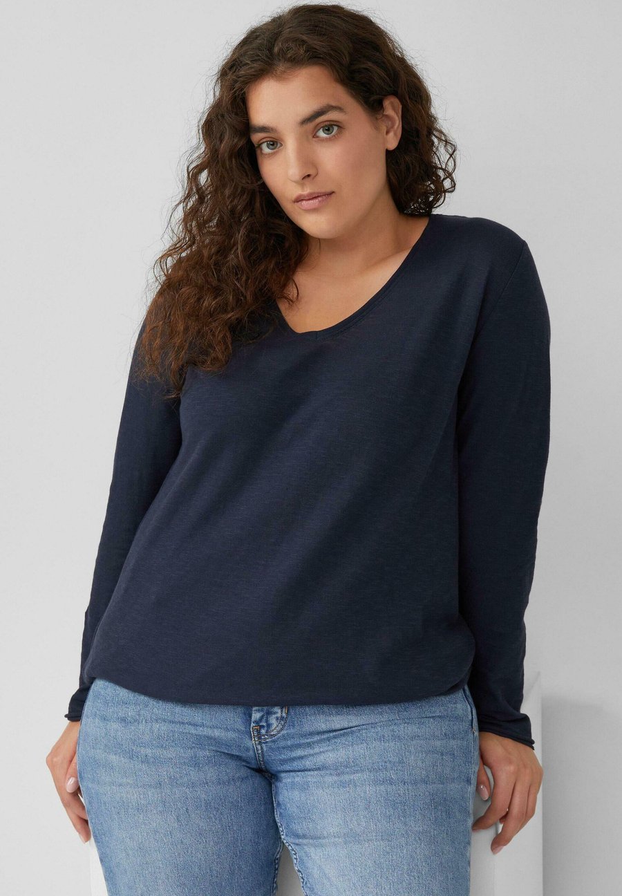 Топ s.Oliver Long sleeved top, Navy/Dark Blue
Топ s.Oliver Long sleeved top, Navy/Dark Blue