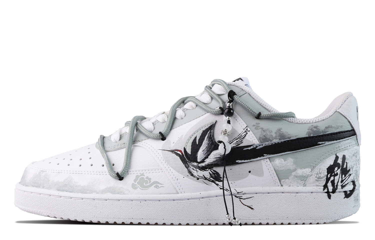 Кроссовки Nike Court Vision 1 Skateboarding Shoes Women's Low-top Gray/White, цвет Mountain, water, smoke color
Кроссовки Nike Court Vision 1 Skateboarding Shoes Women's Low-top Gray/White, цвет Mountain, water, smoke color