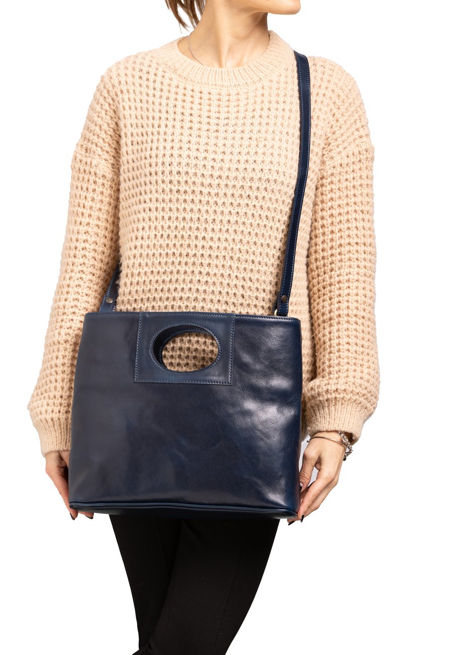 Сумка кросс-боди Chiara Ferretti Cross body bag, Blue/Dark Blue
Сумка кросс-боди Chiara Ferretti Cross body bag, Blue/Dark Blue