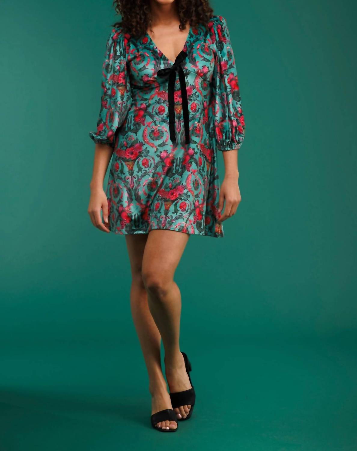 Женское платье Darling в цвете фруктовый кекс SMITH & QUINN, Fruitcake
Женское платье Darling в цвете фруктовый кекс SMITH & QUINN, Fruitcake