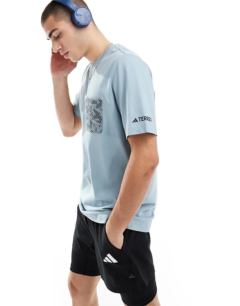 adidas Outdoor – Terrex – Футболка серого цвета с накладным карманом adidas performance
adidas Outdoor – Terrex – Футболка серого цвета с накладным карманом adidas performance