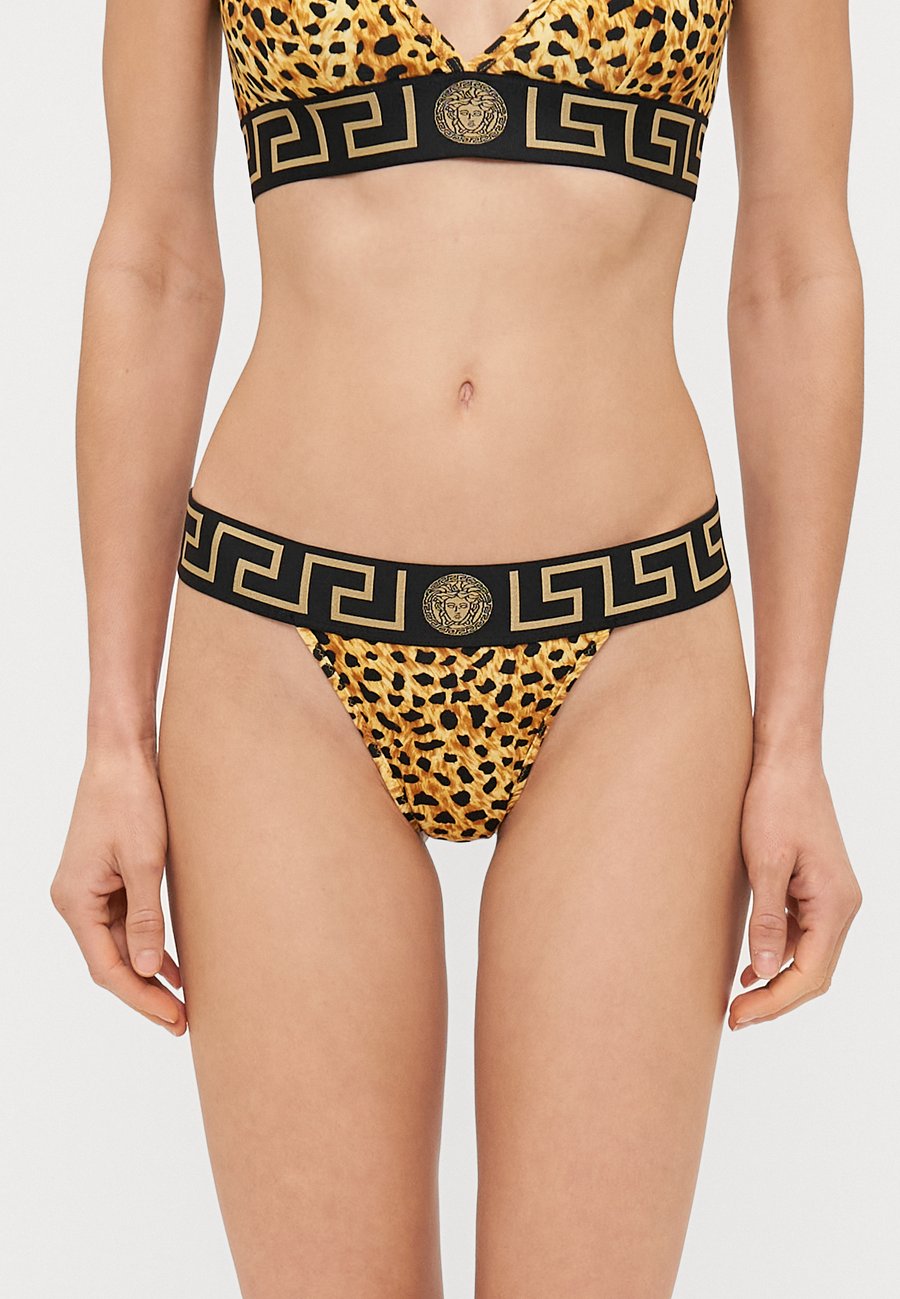 Трусы Versace UNDERWEAR, Neutral/Multi-Coloured
Трусы Versace UNDERWEAR, Neutral/Multi-Coloured