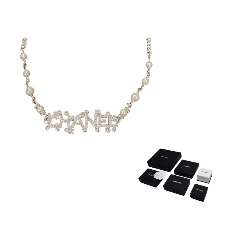 23P Металлическое колье для женщин CHANEL
23P Металлическое колье для женщин CHANEL