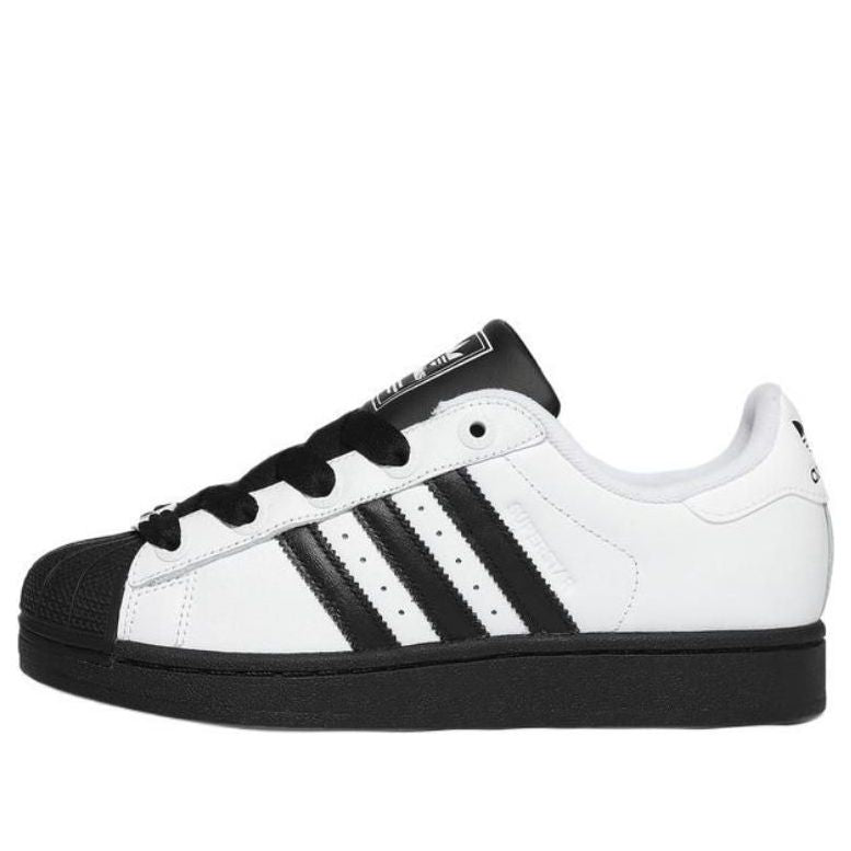 Кроссовки (GS) adidas Superstar II 'White Black White', белый
Кроссовки (GS) adidas Superstar II 'White Black White', белый