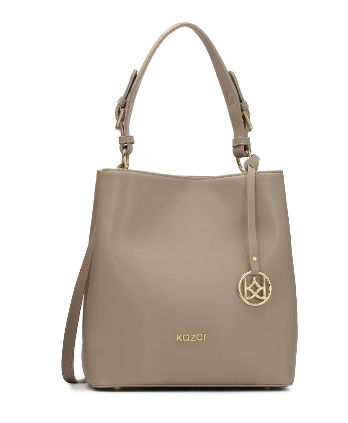 Кожаная сумочка серо коричневого цвета Kazar, бежевый, Коричневый, Кожаная сумочка серо коричневого цвета Kazar, бежевый
Кожаная сумочка серо коричневого цвета Kazar, бежевый, Коричневый, Кожаная сумочка серо коричневого цвета Kazar, бежевый