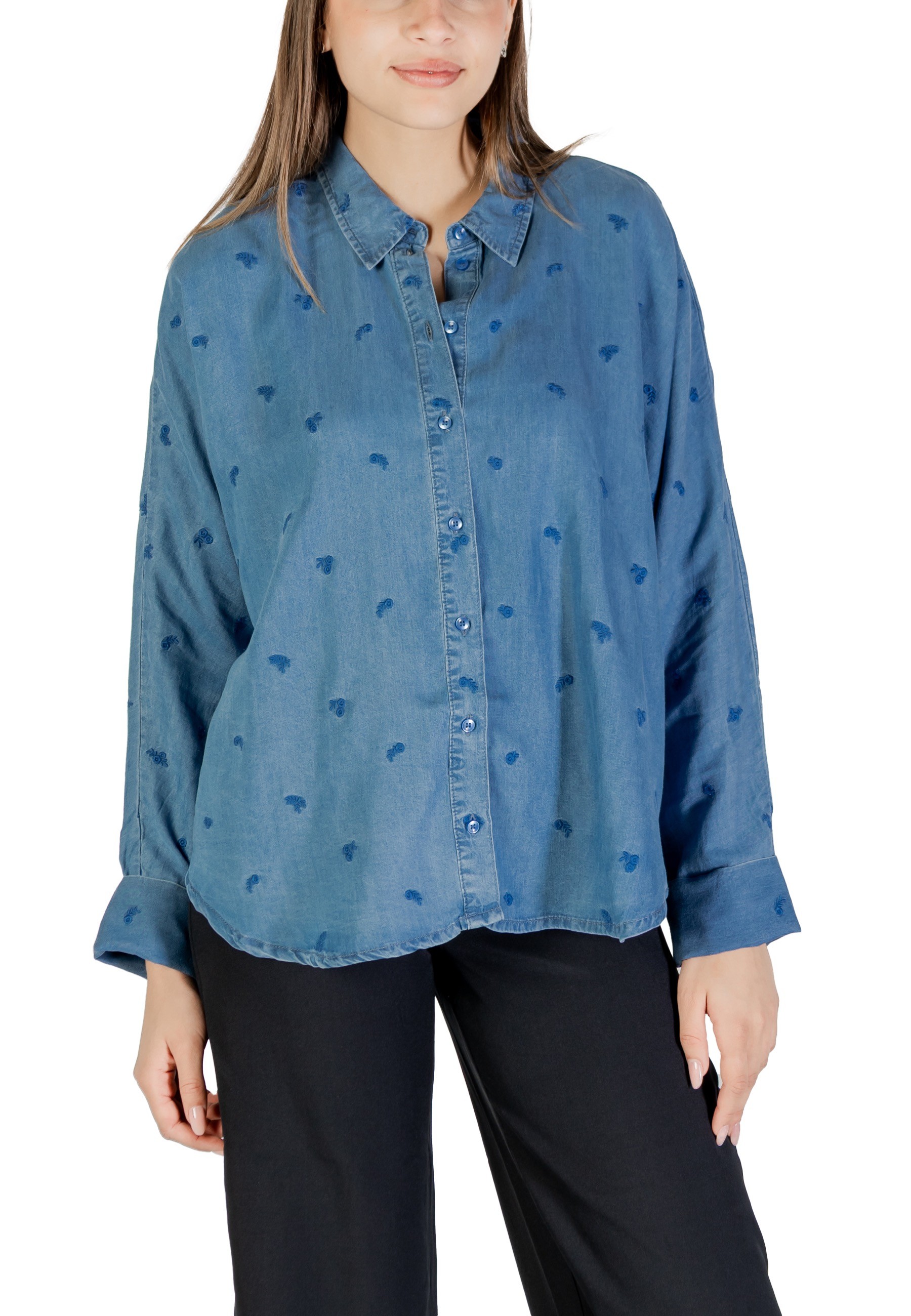 Рубашки Only, светло-голубой
Рубашки Only, светло-голубой