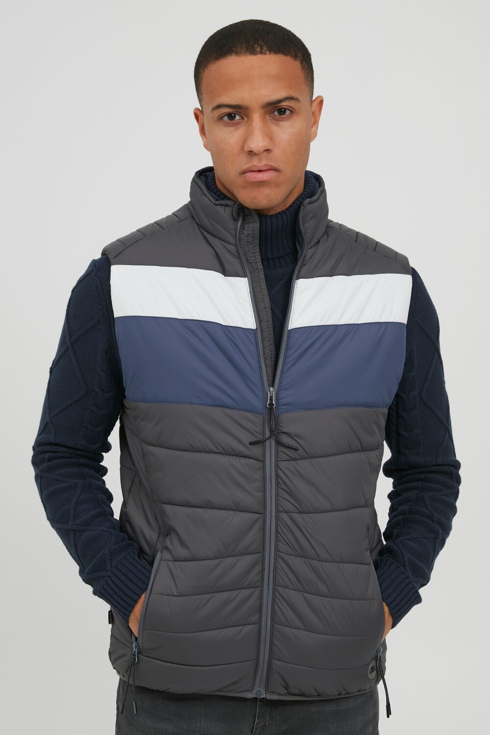 Утепленный жилет BLEND, серый
Утепленный жилет BLEND, серый