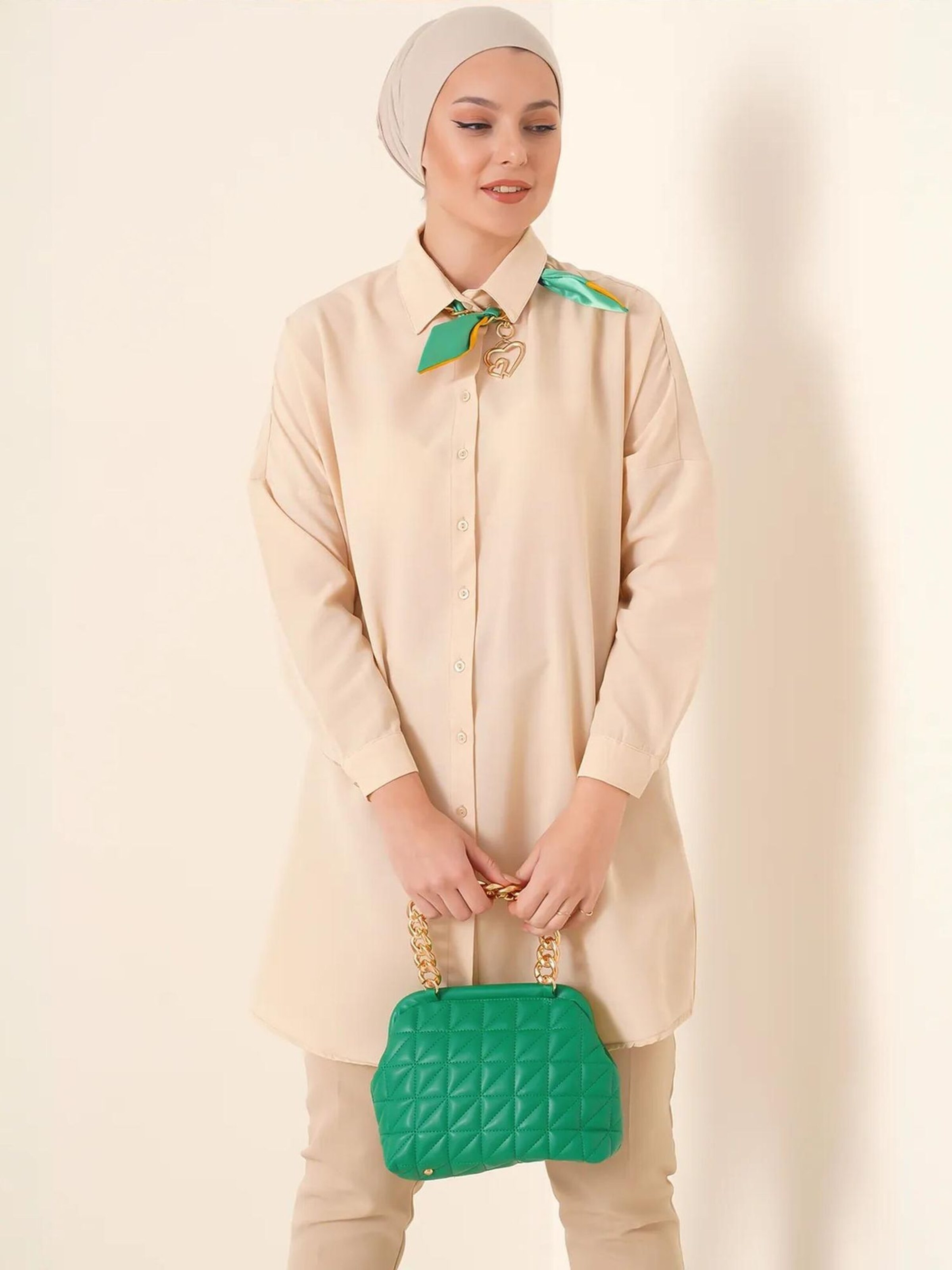 Bigdart Блузка в бежевом цвете
Bigdart Блузка в бежевом цвете