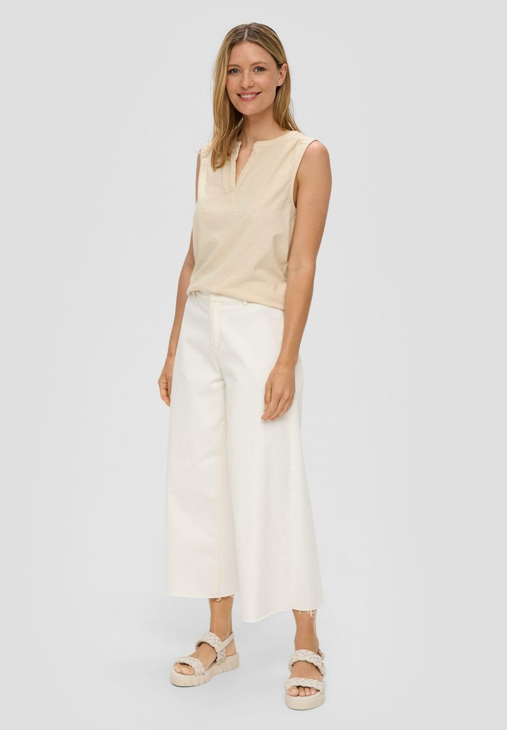 Блуза MIT AUSSCHNITT s.Oliver, бежевый
Блуза MIT AUSSCHNITT s.Oliver, бежевый