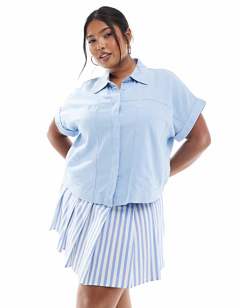 ONLY Curve рубашка свободного кроя с короткими рукавами светло-голубого цвета
ONLY Curve рубашка свободного кроя с короткими рукавами светло-голубого цвета