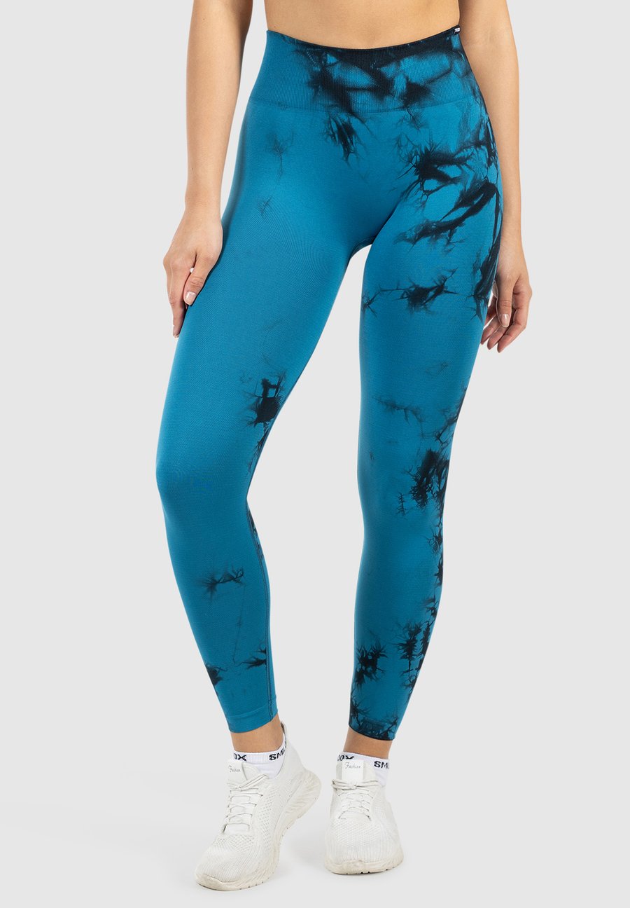 Леггинсы Smilodox LEGGINGS SEAMLESS BATIK WASH SRUNCH HIGH WAIST BECCI, Türkis/Light Blue
Леггинсы Smilodox LEGGINGS SEAMLESS BATIK WASH SRUNCH HIGH WAIST BECCI, Türkis/Light Blue