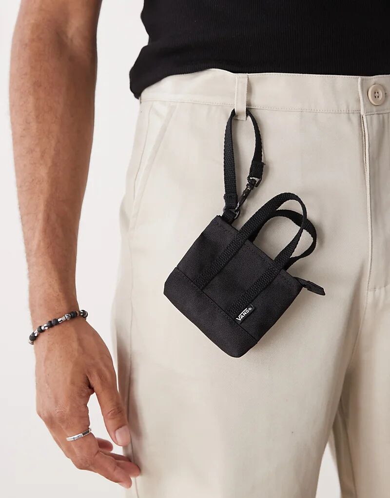 Сумка-шоппер Vans Micro Pergs черного цвета
Сумка-шоппер Vans Micro Pergs черного цвета