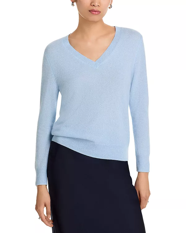 Свитер с V-образным вырезом из 100% кашемира - эксклюзивная модель. C By Bloomingdale'S Cashmere, синий
Свитер с V-образным вырезом из 100% кашемира - эксклюзивная модель. C By Bloomingdale'S Cashmere, синий