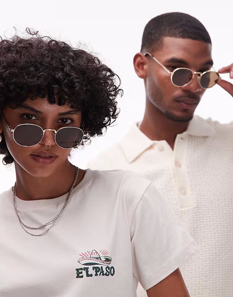 Солнцезащитные очки Le Specs lost legacy в круглой металлической оправе в золотом и коричневом цветах
Солнцезащитные очки Le Specs lost legacy в круглой металлической оправе в золотом и коричневом цветах