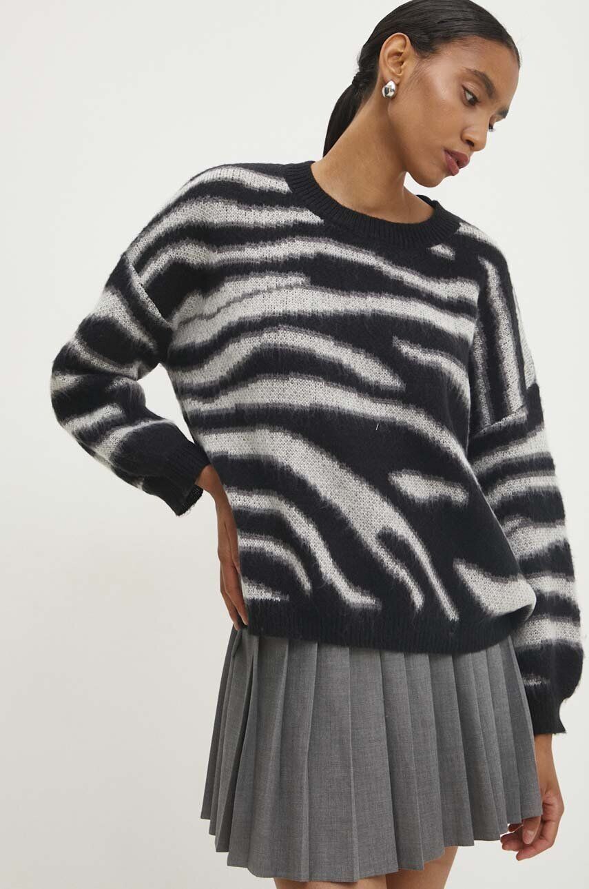 Шерстяной свитер Answear Lab, черный
Шерстяной свитер Answear Lab, черный