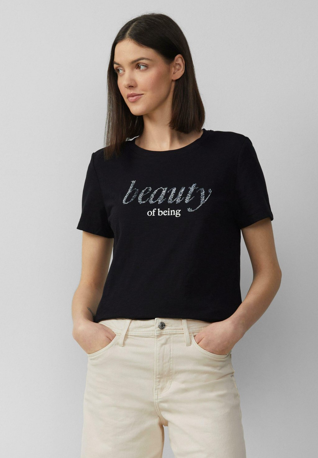 Футболка с принтом LETTRES ET SEQUINS s.Oliver, черный
Футболка с принтом LETTRES ET SEQUINS s.Oliver, черный