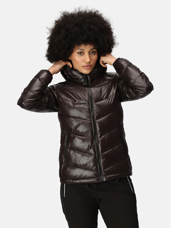 Пуховик стандартного кроя Regatta, черный
Пуховик стандартного кроя Regatta, черный