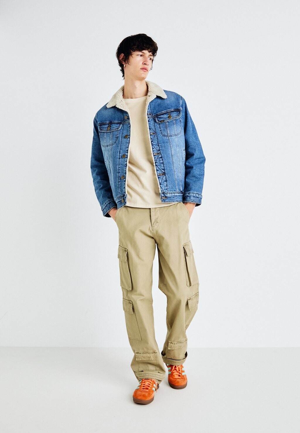 Брюки карго JPSTBILL JJMULTIPOCKET Jack & Jones, бежевый
Брюки карго JPSTBILL JJMULTIPOCKET Jack & Jones, бежевый