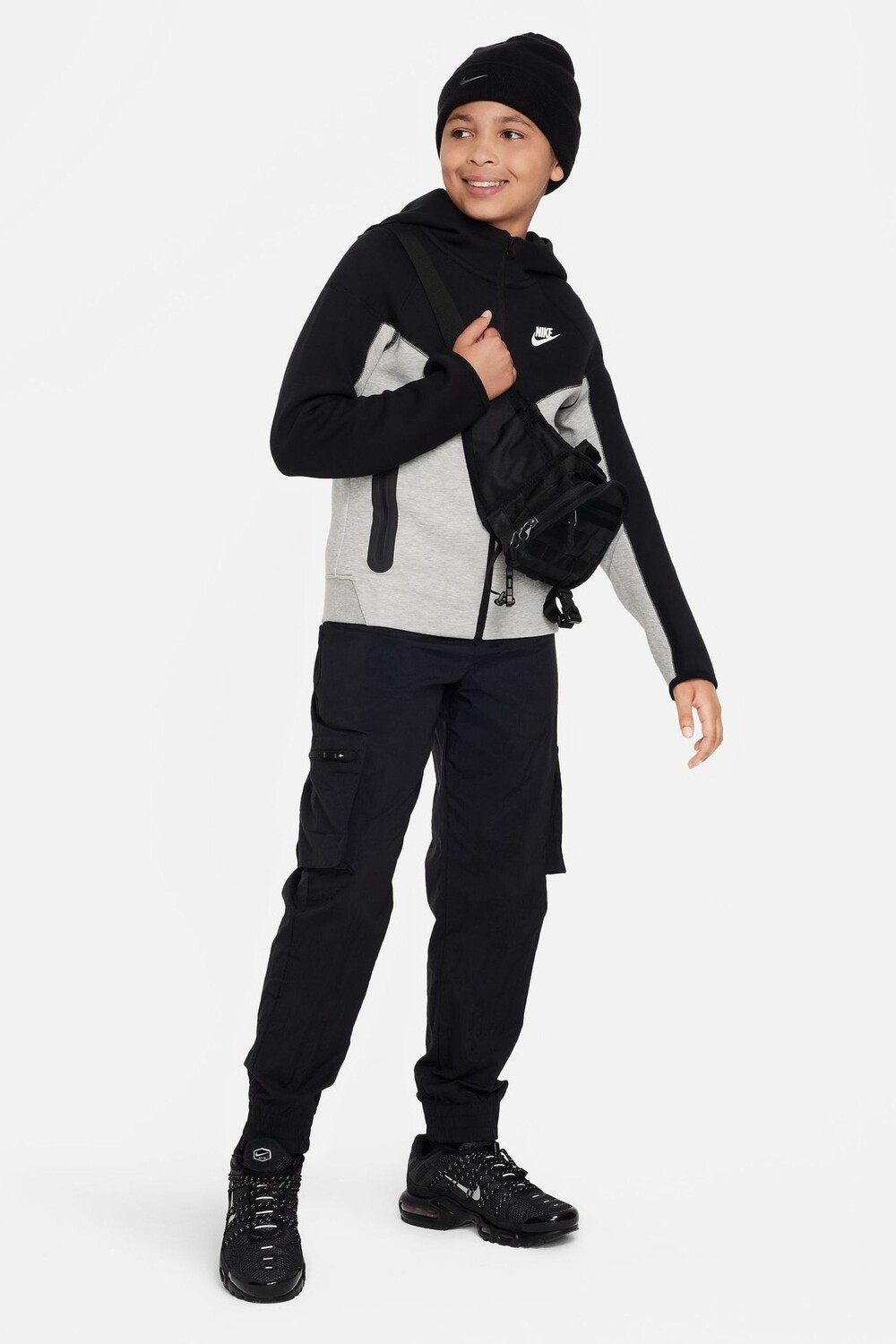 Толстовка из технического флиса на молнии Nike, черный
Толстовка из технического флиса на молнии Nike, черный