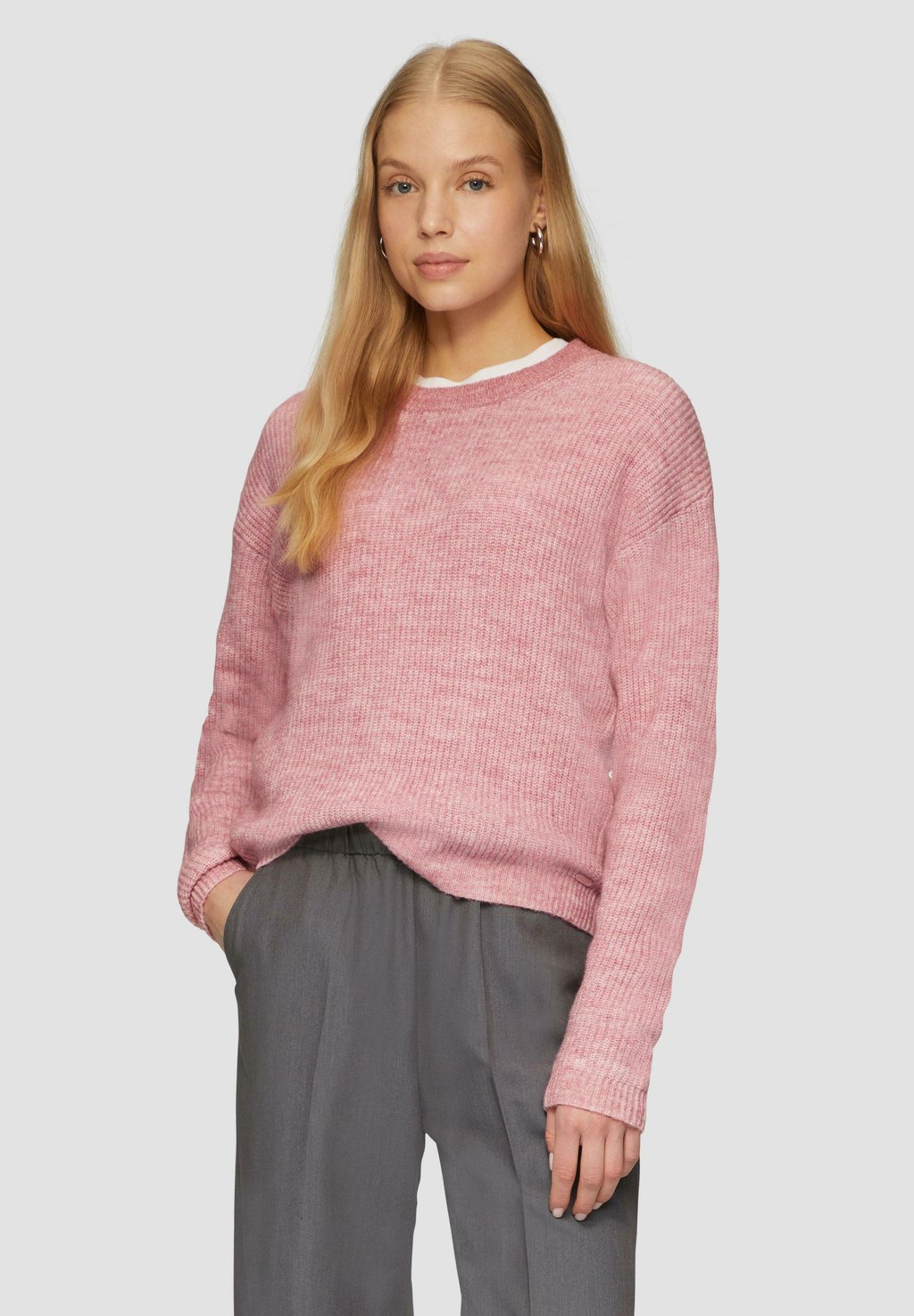 Джемпер QS, светло-розовый
Джемпер QS, светло-розовый