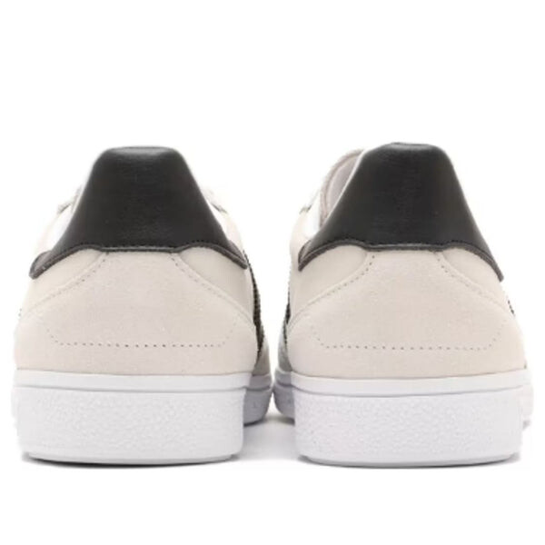 Кроссовки оригиналы бузениц винтаж Adidas, белый
Кроссовки оригиналы бузениц винтаж Adidas, белый