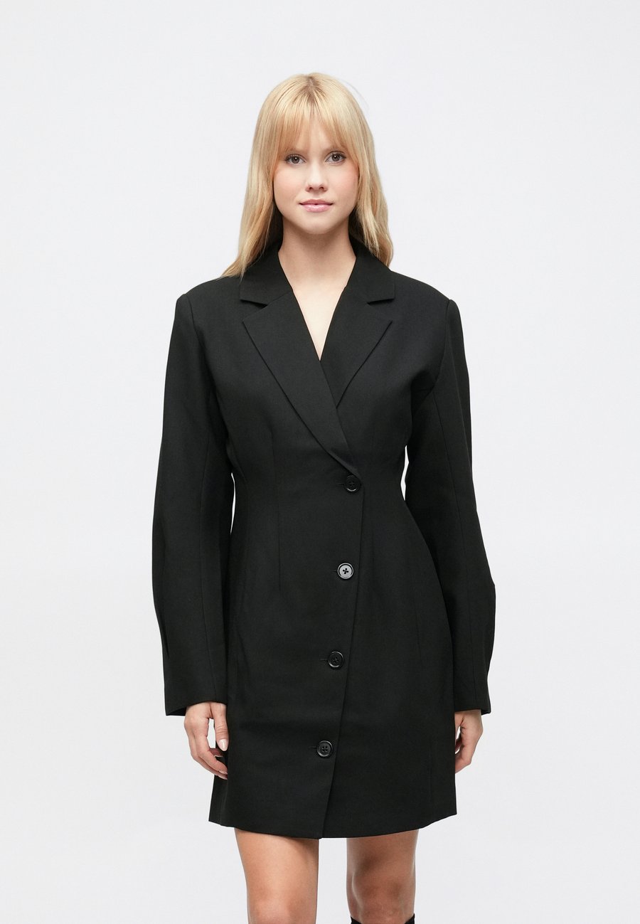 Платье Envii AUGUSTINE DRESS, Black
Платье Envii AUGUSTINE DRESS, Black