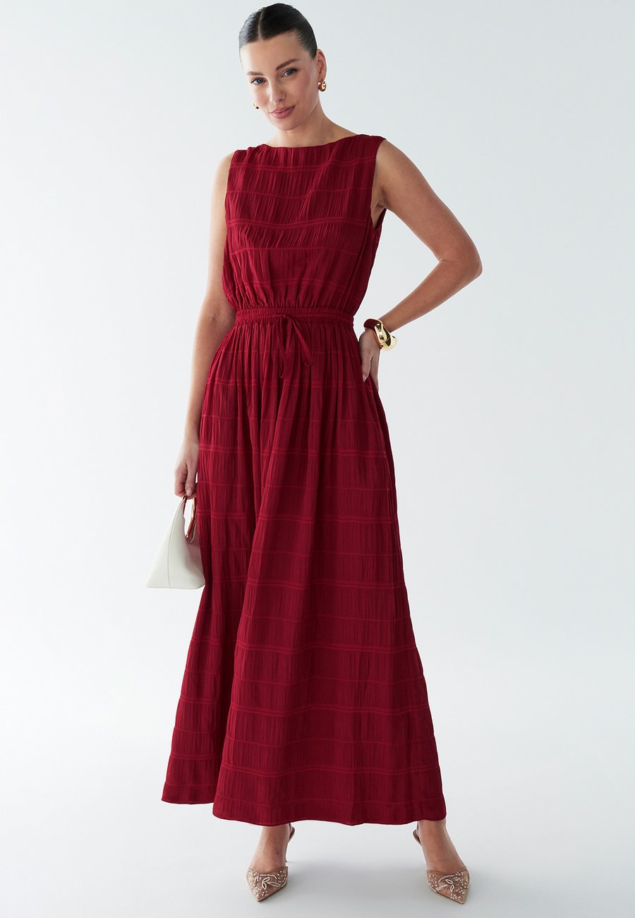 Платье BWLDR TYLA, Burgundy/Red
Платье BWLDR TYLA, Burgundy/Red