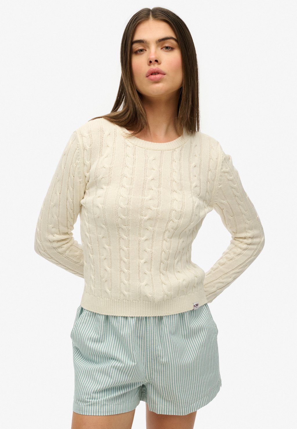 Джемпер ESSENTIALS CABLE Superdry, кремовый
Джемпер ESSENTIALS CABLE Superdry, кремовый