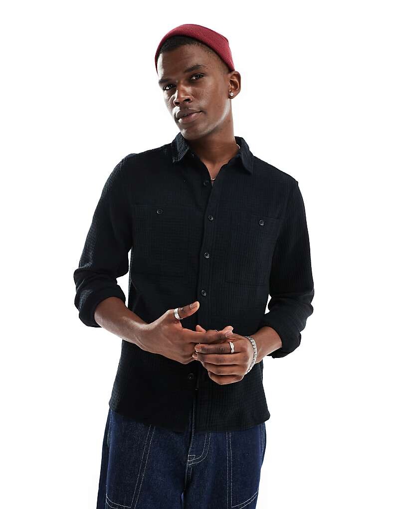 ASOS DESIGN – черная рубашка с вафельной текстурой
ASOS DESIGN – черная рубашка с вафельной текстурой