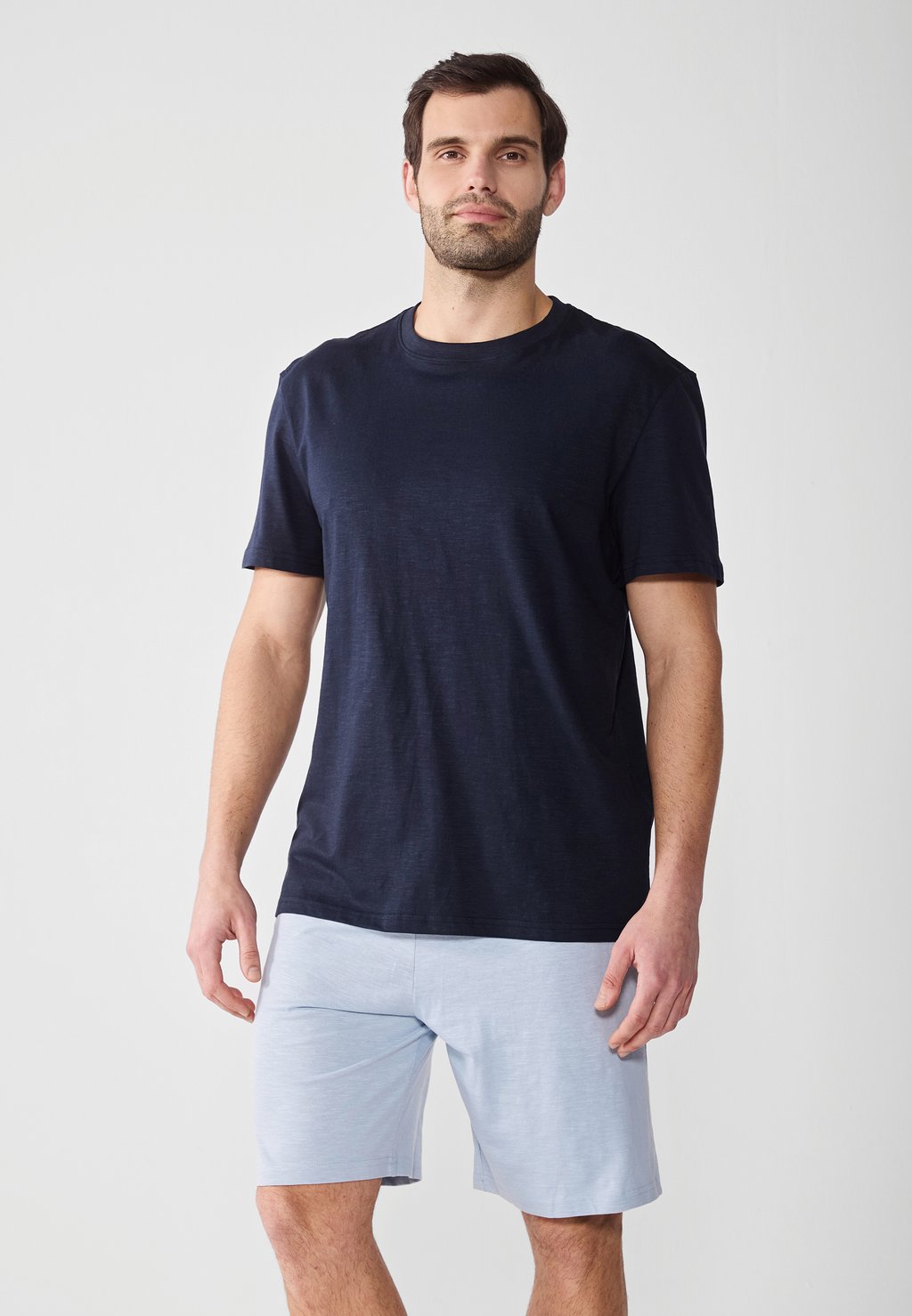 Пижамный комплект SET - Pyjamas Pier One by Zalando, светло-голубой 
Пижамный комплект SET - Pyjamas Pier One by Zalando, светло-голубой