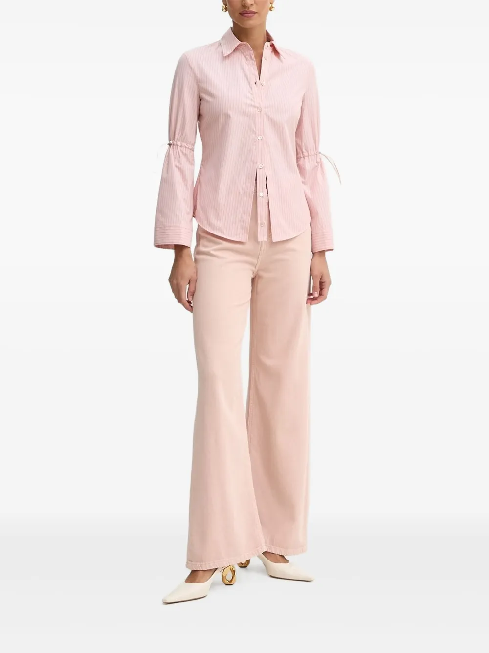 Джинсы с нашивкой-логотипом GUESS USA, розовый
Джинсы с нашивкой-логотипом GUESS USA, розовый